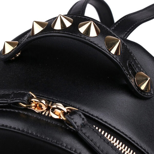 フェンディ モンスター 偽物 フェンディ リュック スタッズ